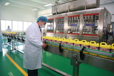 年度18次市場抽檢全合格，京東11.11前走進洛娃溯源寵物食品品質密碼